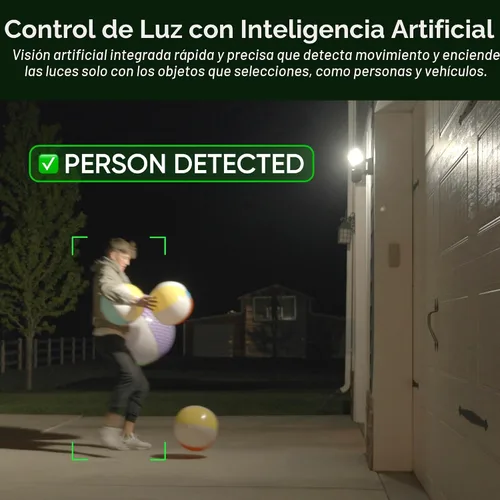 Vista 5 de WYZE Floodlight Camera Pro, Elección de los Editores de PCMag 3000-lúmenes LED, cámara de seguridad exterior HD 2.5K, vista ancha de 180°, visión