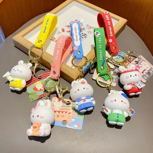 Vista 4 de BEXOA Lindo llavero de regalo de Navidad Llavero de conejo Kawaii de Año Nuevo para niños y niñas, mochila con dijes para mujeres y hombres