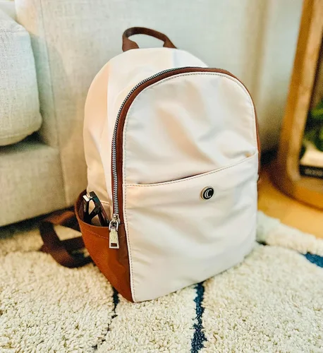 Vista 2 de Mochila monedero para mujer, mochila convertible de moda, 0 blanco con marrón, Mochilas de viaje