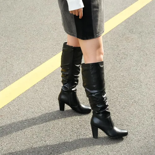 Vista 3 de Hawkwell Botas altas hasta el muslo de tacón alto negro y blanco para mujer, tacón grueso, cremallera lateral, botas altas hasta la rodilla