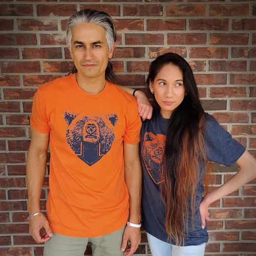 Vista 2 de Camiseta estampada a mano con diseño de oso