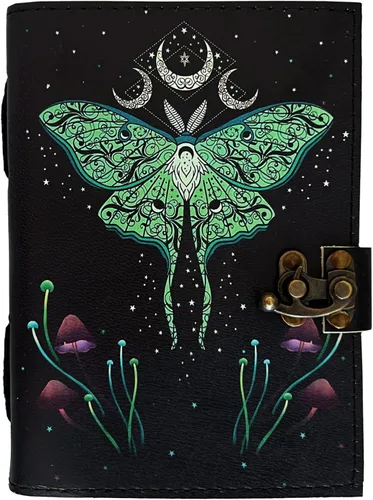 Vista 2 de AL HAZZA - Diario de cuero del libro de hechizos, diario de grimorio con motivo de luna y mariposa Morpho, cuaderno Wiccan vintage antiguo