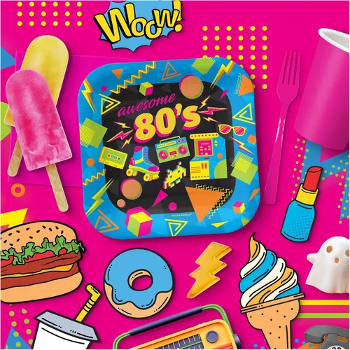 Vista 5 de HOME & HOOPLA Suministros para fiestas de los 80 - Platos de postre de papel cuadrados con íconos totalmente geniales de los años 1980 para 16