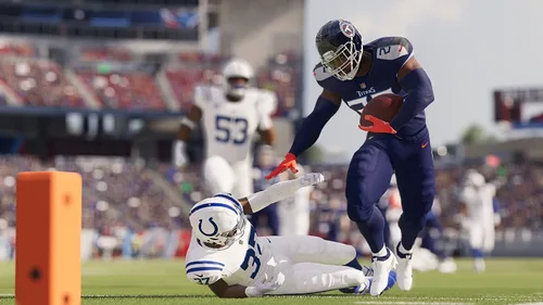 Vista 7 de Madden NFL 23 Standard - Origin PC Código de juego en línea
