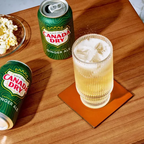 Vista 7 de Canada Dry Ginger Ale Soda, latas de 12 onzas líquidas, paquete de 12