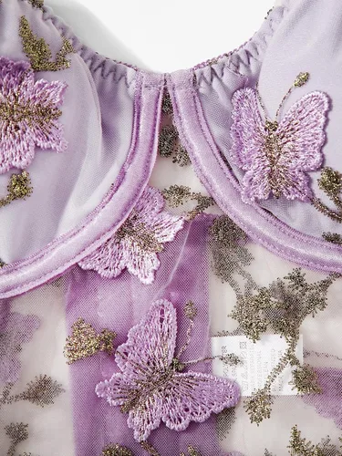 Vista 4 de WDIRARA Top de tubo corto sin mangas de malla transparente con bordado de mariposa para mujer
