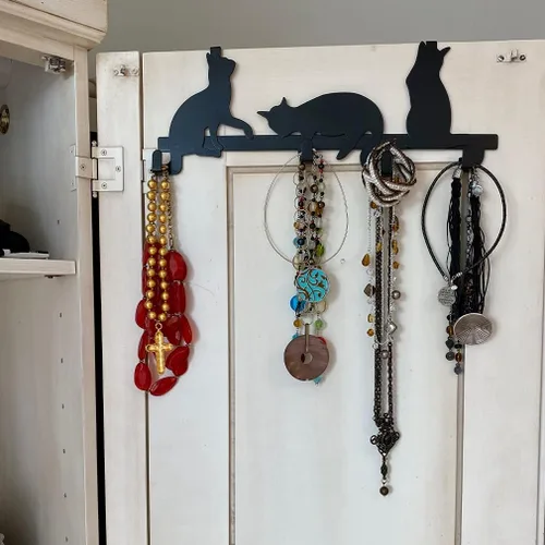 Vista 2 de Evelots Organizador para colgar toallas y abrigos sobre la puerta, con 4 ganchos, diseño de gatito, fácil instalación sin herramientas, hierro