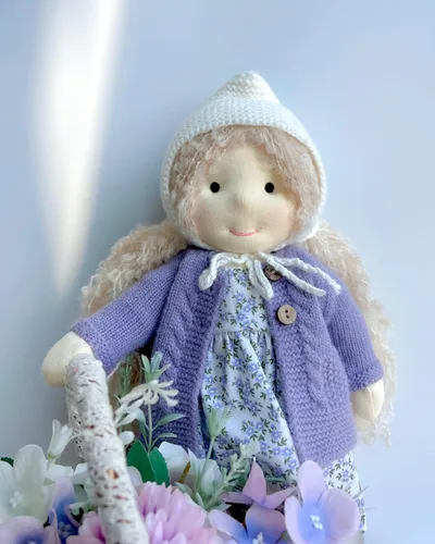 Vista 4 de BlissfulPixie Muñeca Waldorf hecha a mano, conejito de 12 pulgadas, muñeca de trapo suave con bonito peluche, ideal para bebés y niños pequeños