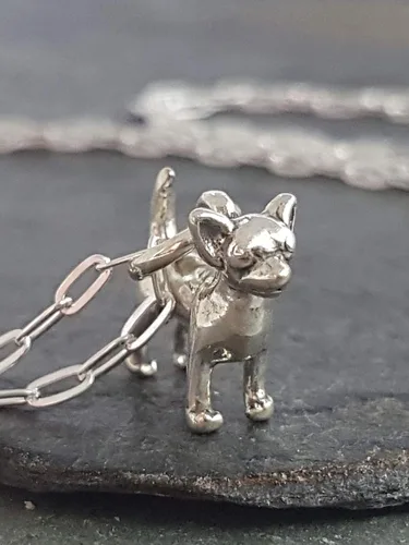 Vista 3 de Collar de plata esterlina con dije 3D de perro mexicano Chihuahua, 18 pulgadas