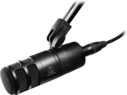 Vista 3 de Audio-Technica - Micrófono podcast dinámico hipercardioide AT2040 (en 2040) y Focusrite Scarlett Solo interfaz de audio USB de 3ª