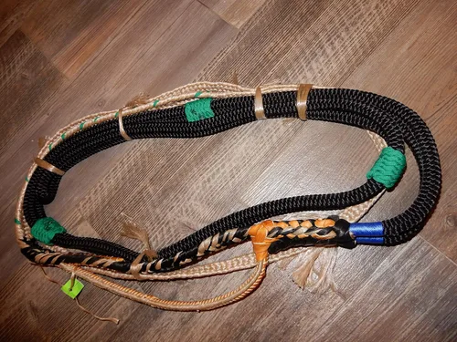 Vista 2 de Alligator EPT - Cuerda de toro de nailon negro sobre bronceado Poly Pro 9/7 mano izquierda suave 3/4 x 3/4 toros Rodeo 16