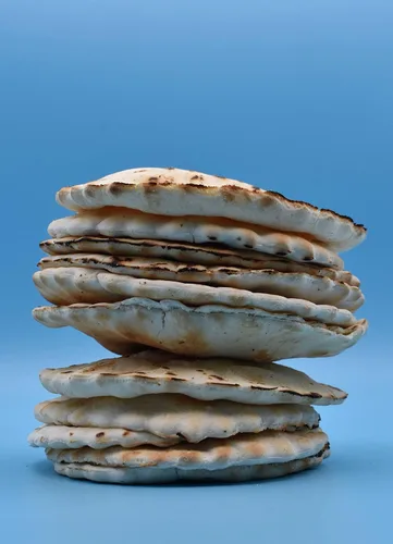 Vista 2 de PANSARDO TONDI PEQUEÑO Pan suave estilo naan sardo, paquete de 6