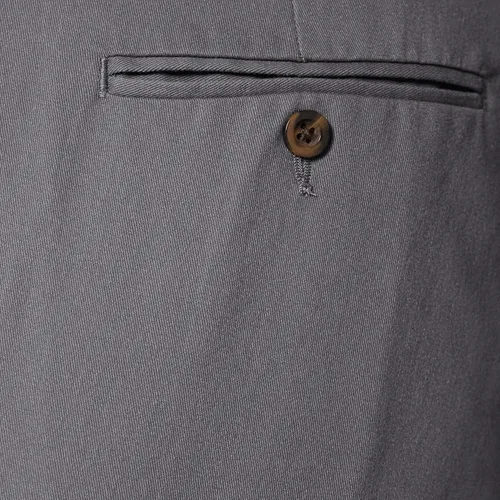 Vista 6 de Tienda Essentials Men's Slim-Fit Wrinkle-Resistant Flat-Front Chino Pant