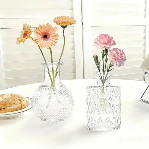 Vista 5 de KJHL Juego de 4 jarrones pequeños de cristal para flores, jarrones de flores pequeños transparentes vintage para centros de mesa de boda, mini