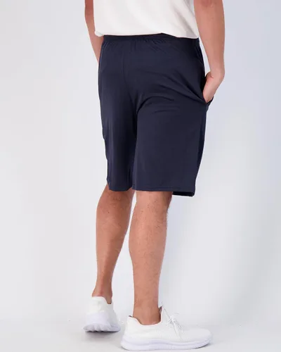 Vista 3 de Real Essentials - Paquete de 5 shorts deportivos para hombre, shorts de rendimiento deportivo con tela Dry-Fit resistentes al sudor