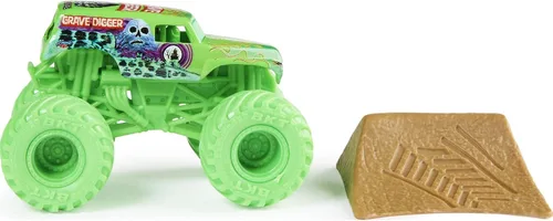Vista 4 de Monster Jam 2022 Spin Master 1:64 Camión fundido a troquel con accesorio adicional: excavadora de tumbas Hyper Fueled