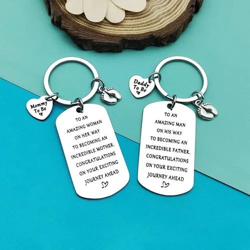Vista 2 de Llavero de anuncio de embarazo, regalo de anuncio de bebé, joyería para padres para ser por primera vez, para papá, nueva mamá, llavero de baby