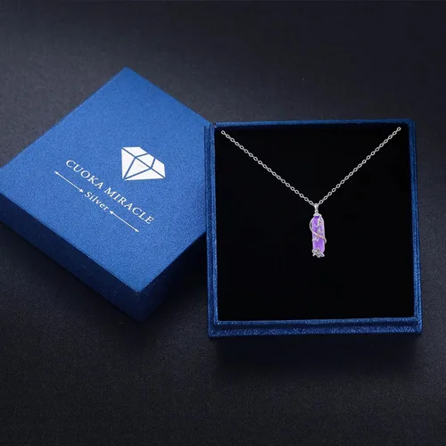 Vista 4 de CUOKA MIRACLE Collar de cristal de cuarzo con colgante de libélula de plata de ley 925, collar de cristal curativo envuelto en libélula, collar