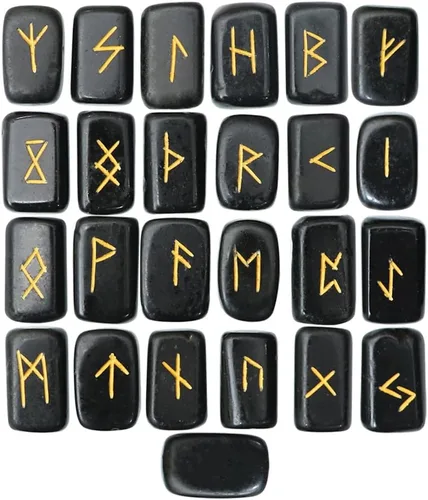 Vista 11 de Crocon Runas de piedras preciosas con forma rectangular de piedra solar con alfabeto de Futhark de élder grabado, juego de 25 runas de cristal