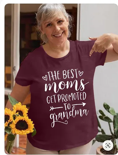 Vista 6 de Camiseta de manga corta para mujer, con texto en inglés "Get Promoted to Grandum", camiseta casual de regalo para abuelas