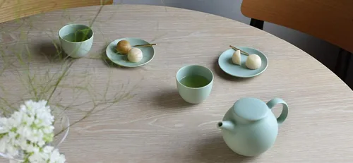 Vista 4 de KINTO 17145 PEBBLE - Taza y platillo, 6.1 fl oz (6.1 fl oz), verde musgo