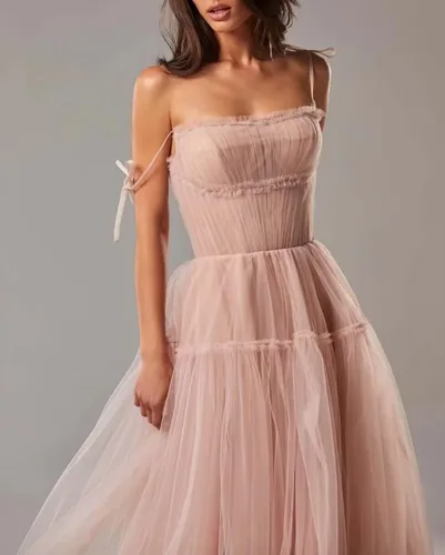 Vista 3 de Vestido de graduación de tul para mujer, vestido de fiesta de noche acampanado 2024 sin espalda, vestidos de dama de honor, tirantes delgados