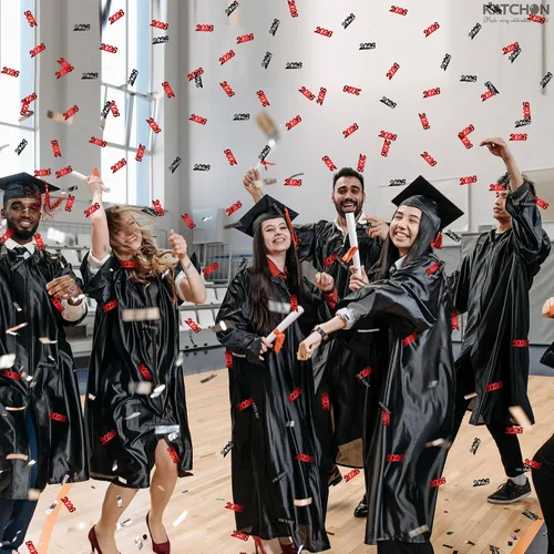 Vista 3 de KatchOn, Confeti de graduación rojo y negro, paquete de 500 unidades, confeti de graduación de clase de 2026, decoraciones de mesa de graduación
