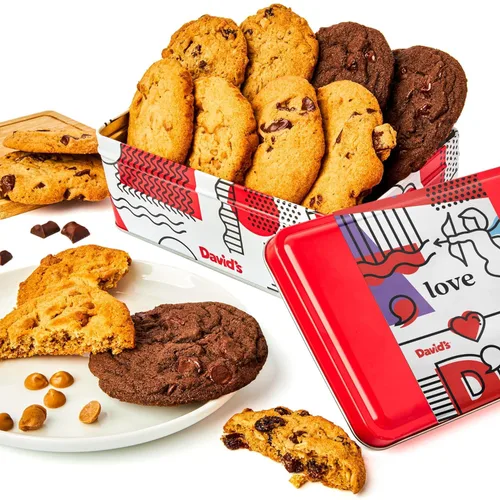 Vista 19 de David's Cookies Cesta de regalo de galletas surtidas gourmet recién
