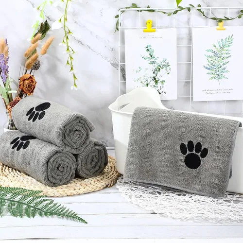 Vista 7 de Chumia Paquete de 4 toallas para perros para secar el aseo de mascotas, absorbentes, de microfibra suave, de secado rápido, para invierno, grandes