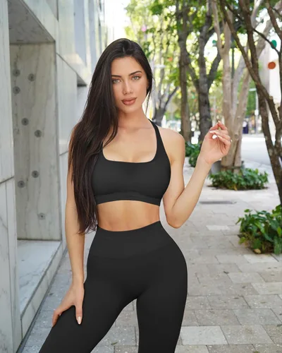 Vista 5 de RXRXCOCO Conjuntos de entrenamiento acanalados para mujer, 2 piezas, sin espalda, brasier deportivo con tirantes, leggings a juego, conjunto de yoga