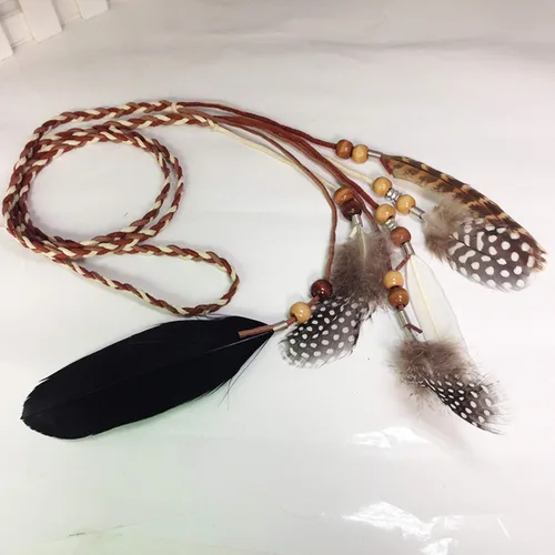 Vista 5 de Diadema de plumas hippie indio bohemio con borla bohemia para Halloween diadema para el pelo para mujer adorable corona para decoración de fiesta