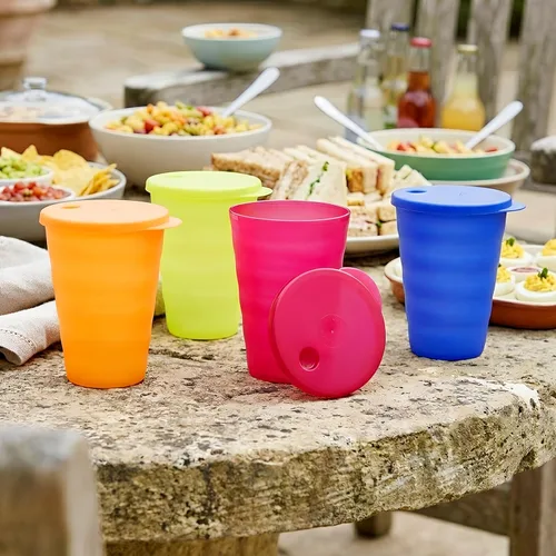 Vista 4 de Tupperware Brand Impressions - Juego de 4 vasos de 16 onzas, aptos para lavavajillas y sin BPA, vasos de plástico reutilizables sin desorden