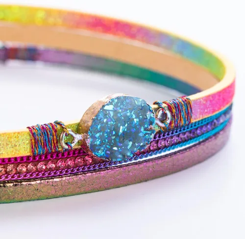 Vista 41 de FANCY SHINY - Pulsera de cuero estilo bohemio, pulsera de cuentas de cristal con cierre magnético, regalos de joyería para mujer