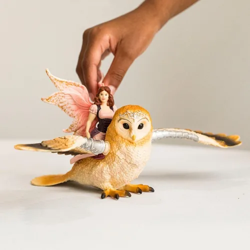 Vista 2 de schleich Bayala - Figura de hada en vuelo con búho glamoroso, juguete de hadas y pájaro mágico con alas móviles, juego de juguetes de fantasía