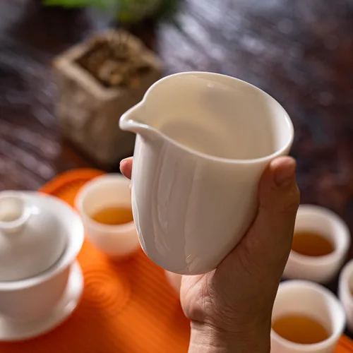Vista 3 de Juego de té de jade blanco Gaiwan Gongfu chino - 6 tazas estilo japonés en casa