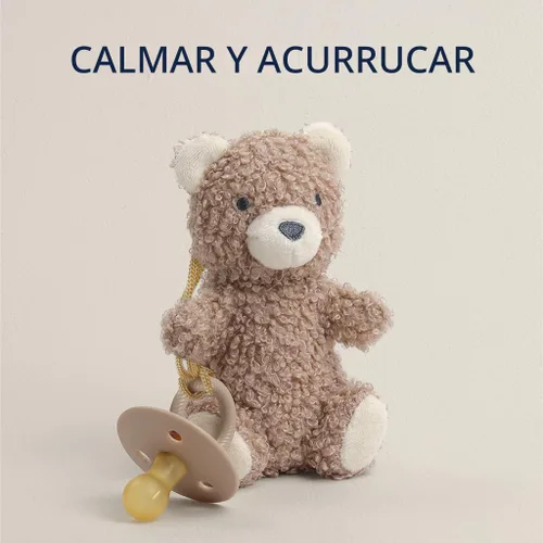 Vista 4 de Itzy Ritzy Juego de Chupete y Lovey - Chupete de goma natural con lovey de animal de peluche - Soporte de chupete de oso de peluche desmontable