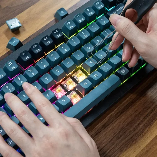 Vista 8 de Keychron Q1 Pro Teclado mecánico inalámbrico personalizado, QMKVIA programable de aluminio completo 75% diseño BluetoothRGB con cable