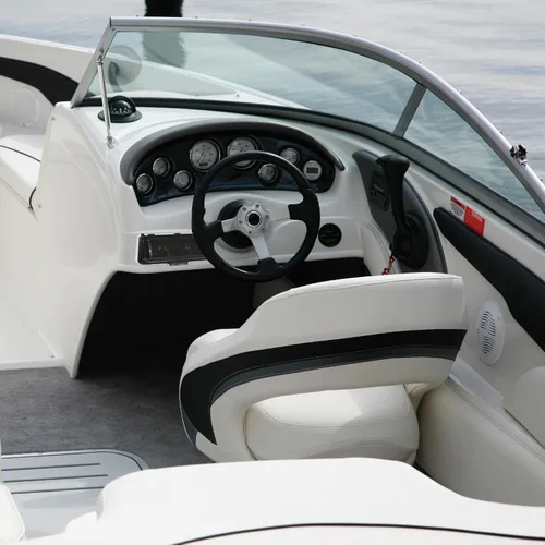 Vista 3 de Scosche ACM3W - Kit de tablero para cubierta de receptor estéreo Aqua Marine con puerta superior abatible, color blanco