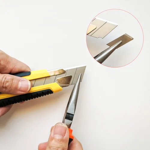 Vista 4 de Cuchillo utilitario extra resistente de 0.984 in, 3 unidades, cuchillo Exacto, cortador de caja, cuchillo de construcción, cuchillo retráctil de 1