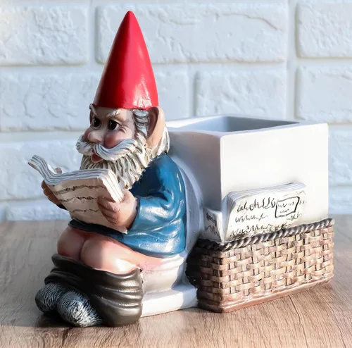 Vista 7 de Ebros Gift Fantástico gnomo de señor viejo tímido con pantalones abajo leyendo periódico por inodoro papelería portalápices estatua 'Morning