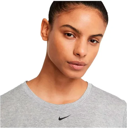 Vista 3 de Nike Camiseta Dri-fit Legend para mujer