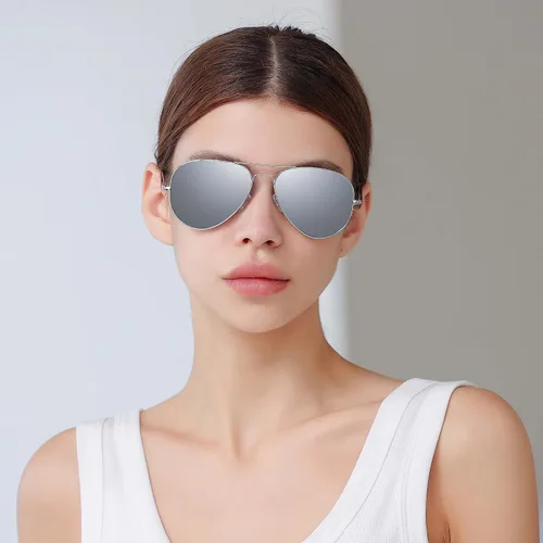 Vista 2 de Yaserra Lentes de sol de aviador polarizados retro para hombres y mujeres, lente TAC espejada, marco de metal, doble puente con protección UV400