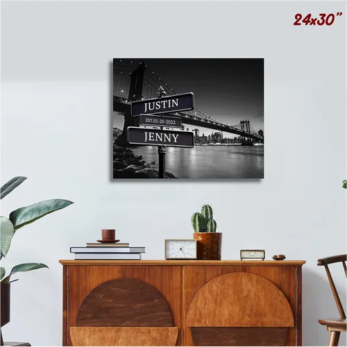 Vista 8 de CP CANVASPATH Letrero de calle con el nombre de la pareja y la fecha, impresiones personalizadas en lienzo del puente de Manhattan por la noche