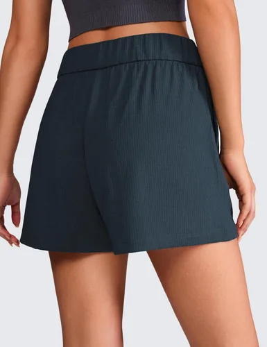 Vista 2 de CRZ YOGA Cómodos pantalones cortos acanalados para mujer, de cintura alta, lyocell para uso casual, para descansar, atlético, con bolsillos