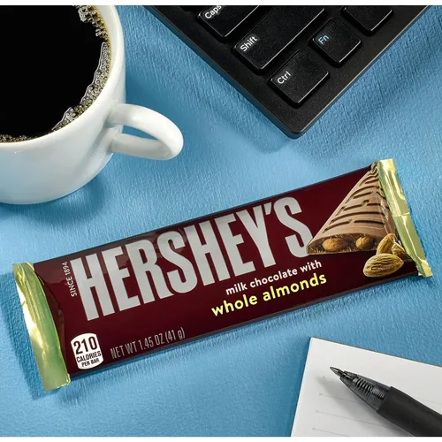 Vista 5 de Barras de chocolate con leche HERSHEY'S con almendras enteras, 1.45 oz (36 unidades)