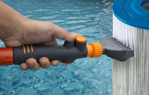 Vista 2 de Aquatix Pro Limpiador Premium de Cartucho de Filtro de Piscina y Spa, Elimina Restos y Suciedad de los Filtros de Piscina en Segundos, Limpiador