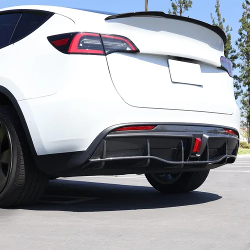 Vista 3 de FREEMOTOR802 - Difusor trasero LED para Tesla Model Y 2020-2024, impresión de carbono
