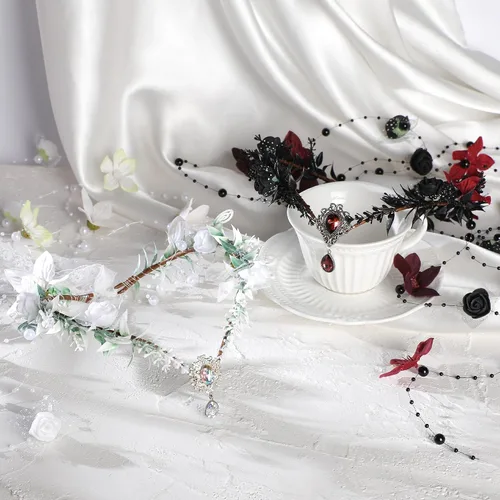 Vista 8 de MOSTORY Corona de flores de hada, corona de elfo floral, círculo de flores de bosque para mujer, Renfaire, Halloween Negro-rojo