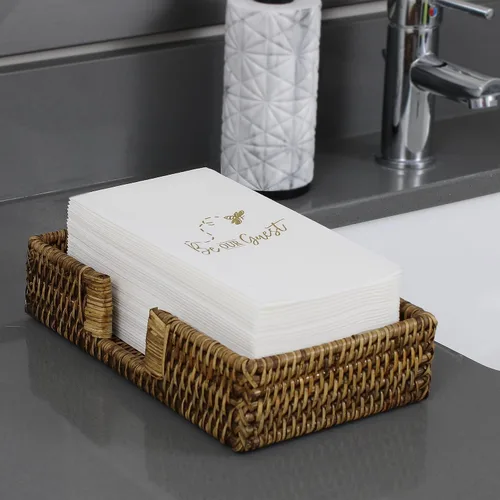 Vista 4 de AMERICAN HOMESTEAD - Toallas de Mano Desechables para Baño - Diseño Decorativo Be Our Guest Dorado - Servilletas de Invitados Similares al Lino