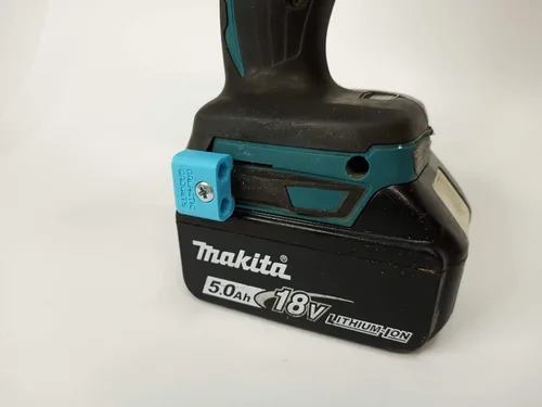 Vista 4 de Soporte magnético para brocas Makita de 18 V y destornillador de impacto, montaje lateral, imanes fuertes, diseño de perfil bajo - Galactic Gadgets